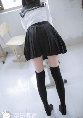 欧美footjob高跟丝袜_剧情片免费观看超清