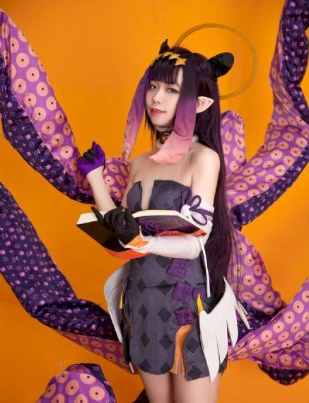 欧美明星冬日街拍看她们如何穿靴_1080超清在线观看